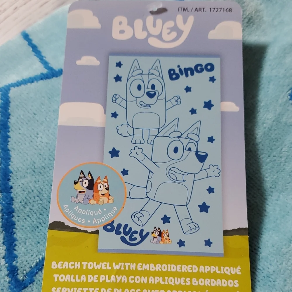 🆕️ Hello Kitty Or Bluey Beach Towel with Embroidered Applique 💓💙